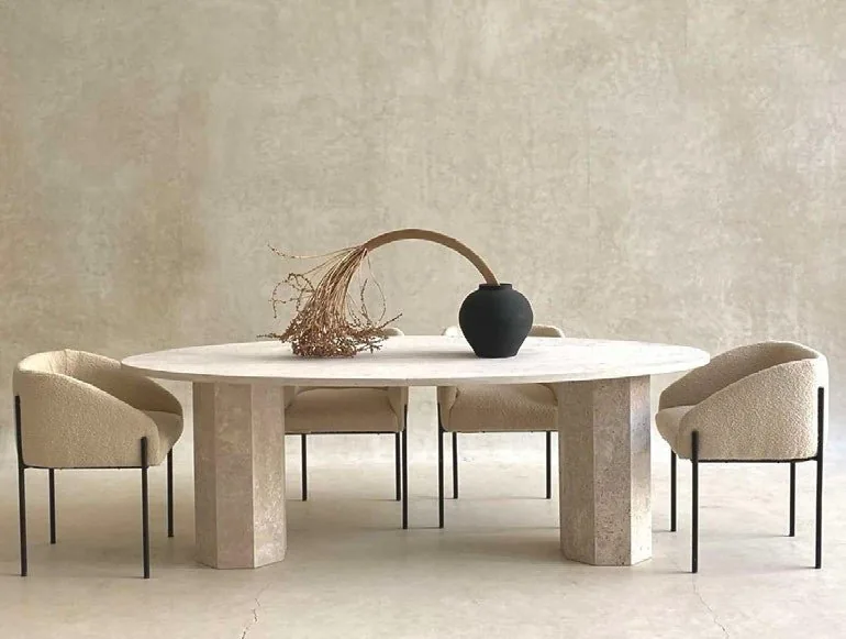 TABLE AMIRA — طاولات, سطح من الترافرتين, أثاث مصنوع يدويًا في مراكش