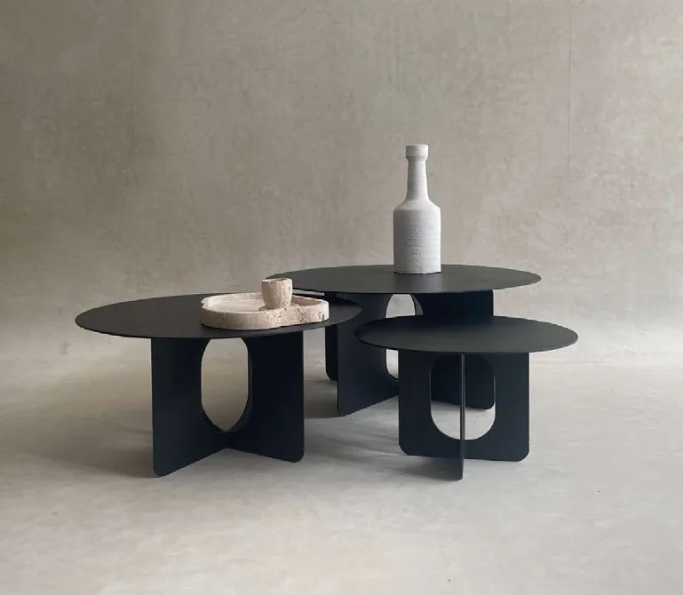 TABLE AARON — tables, métal thermolaqué noir mat, mobilier fait main à Marrakech